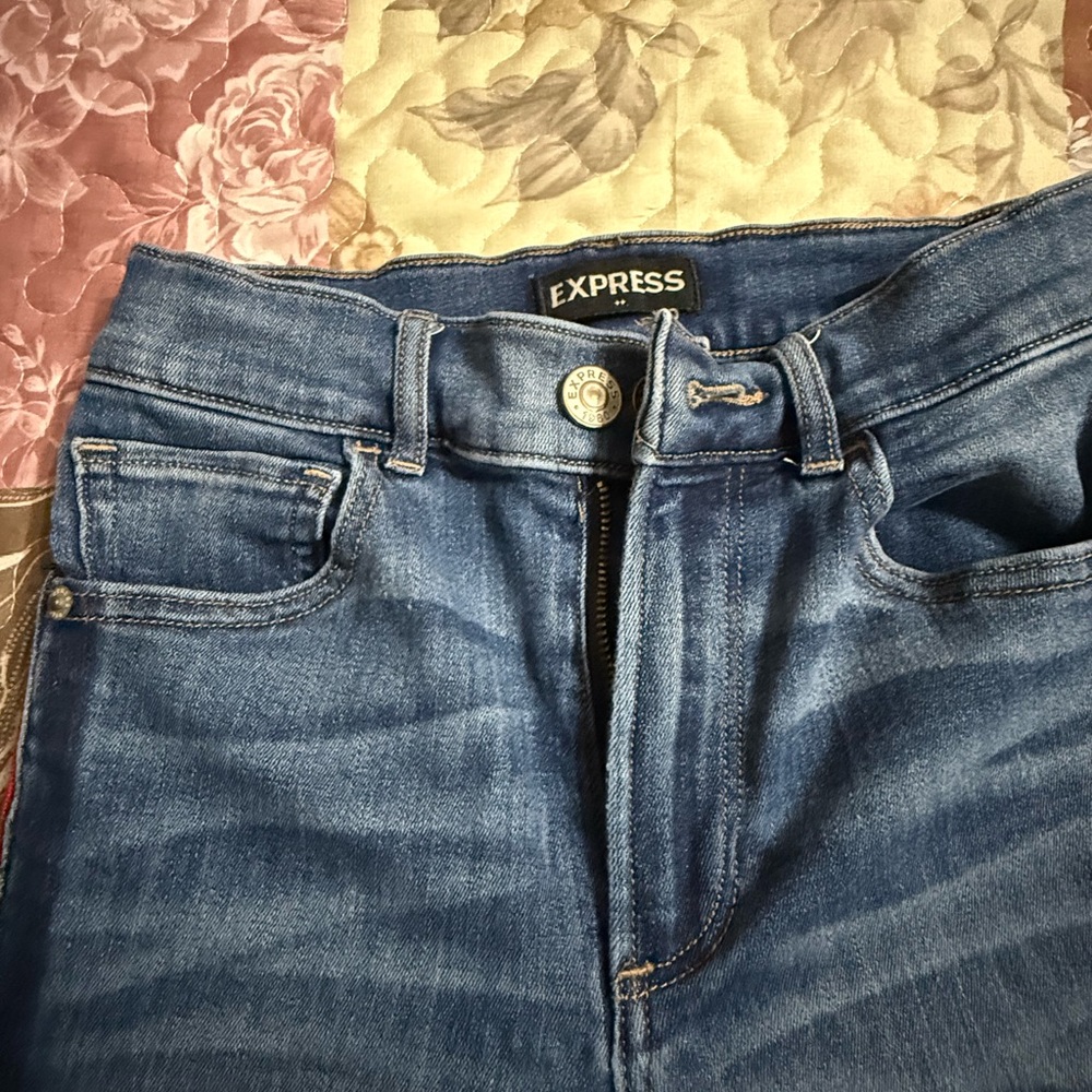 Express Women's Blue High-Rise Stretch Jeans